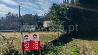 Land for sale in Santa Maria da Feira, Portugal — €45,000