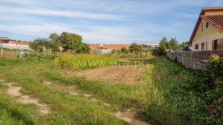 Land for sale in Vila Nova de Gaia, Portugal — €925,000