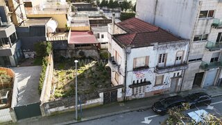 Terreno à venda em Porto