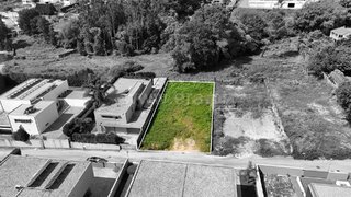 Land for sale in São João da Madeira, Portugal — €115,000