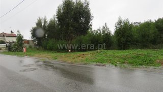Land for sale in Oliveira de Azeméis, Portugal — €295,000