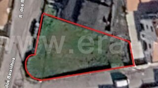 Land for sale in Paços de Ferreira, Portugal — €98,000