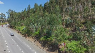 Land for sale in Paços de Ferreira, Portugal — €489,000