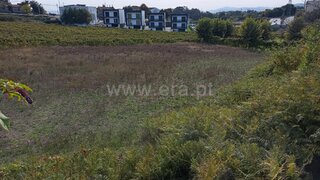 Land for sale in Lousada, Portugal — €135,000
