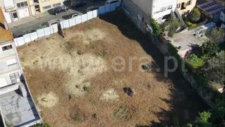 Terreno de 1000 m² em Porto
