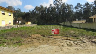 Land for sale in Oliveira de Azeméis, Portugal — €45,500