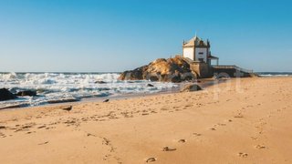 Land for sale in Vila Nova de Gaia, Portugal — €500,000