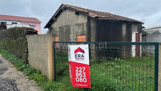 Land for sale in Vila Nova de Gaia, Portugal — €55,000