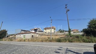 Land for sale in Santo Tirso, Portugal — €140,000