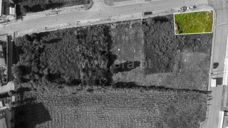 Terreno para venda em Santa Maria da Feira, Portugal — 64 000 €