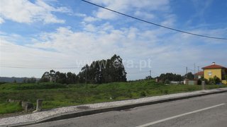 Land for sale in Oliveira de Azeméis, Portugal — €680,000
