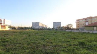 Land for sale in Vila Nova de Gaia, Portugal — €250,000