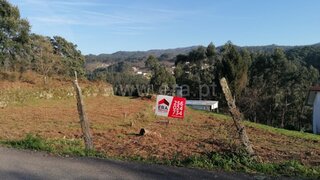 Land for sale in Vale de Cambra, Portugal — €58,500