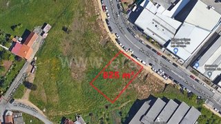 Land for sale in São João da Madeira, Portugal — €115,000