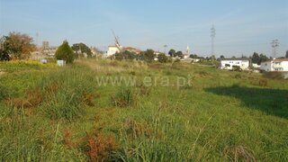 Land for sale in Santa Maria da Feira, Portugal — €250,000