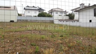 Land for sale in Santa Maria da Feira, Portugal — €69,000