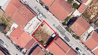 Land for sale in Loures, Portugal — €78,000