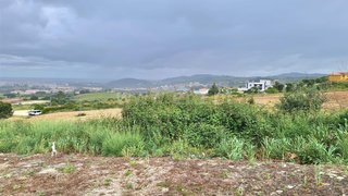 Land for sale in Alenquer, Portugal — €89,000