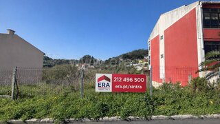 Land for sale in Amadora, Portugal — €155,000