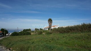 Land for sale in Lourinhã, Portugal — €400,000