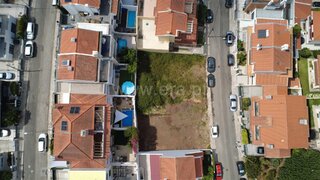 Land for sale in Oeiras, Portugal — €340,000
