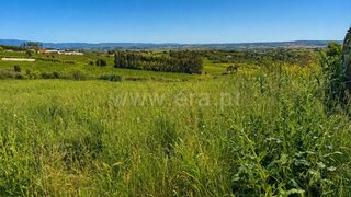 Land for sale in Bombarral, Portugal — €135,000