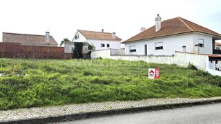 Land for sale in Óbidos, Portugal — €99,000