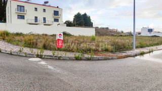 Land for sale in Porto de Mós, Portugal — €75,000