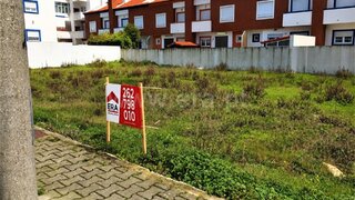 Land for sale in Peniche, Portugal — €82,000