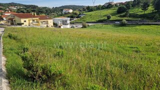 Terreno de 5890 m² em Leiria