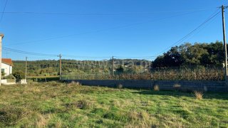 Terreno de 2604 m² em Leiria
