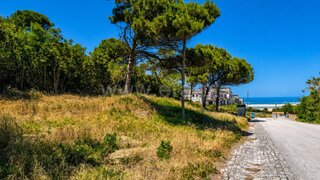 Land for sale in Óbidos, Portugal — €340,000