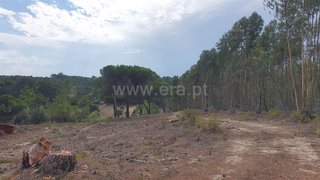 Land for sale in Sesimbra, Portugal — €65,000