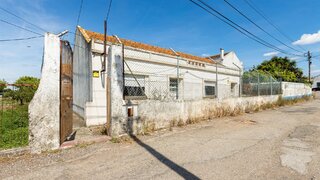 Land for sale in Moita, Portugal — €230,000