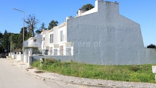 Land for sale in Sesimbra, Portugal — €66,000