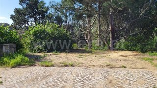Land for sale in Sesimbra, Portugal — €125,000