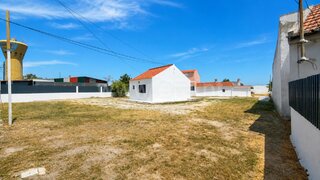 Land for sale in Almada, Portugal — €443,900