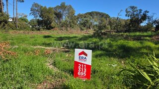 Land for sale in Sesimbra, Portugal — €157,000