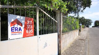 Land for sale in Sesimbra, Portugal — €170,000