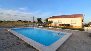 Land for sale in Palmela, Portugal — €675,000