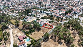 Land for sale in Almada, Portugal — €359,000