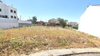 Land for sale in Almada, Portugal — €220,000
