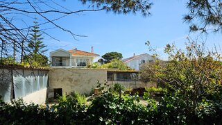 Land for sale in Almada, Portugal — €579,000