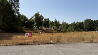 Land for sale in Palmela, Portugal — €265,000