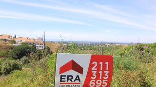 Land for sale in Sesimbra, Portugal — €110,000