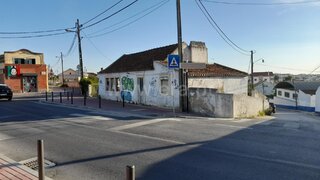 Land for sale in Almada, Portugal — €280,000