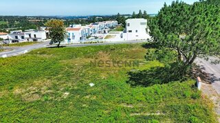 Land for sale in Torres Vedras, Portugal — €110,000