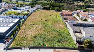 Land for sale in Paredes, Portugal — €490,000