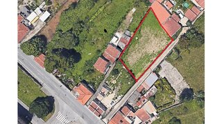 Land for sale in Vila Nova de Gaia, Portugal — €75,000