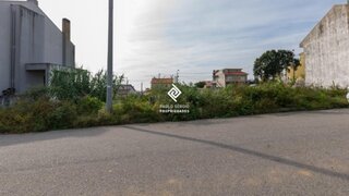 Land for sale in Vila Nova de Gaia, Portugal — €162,000